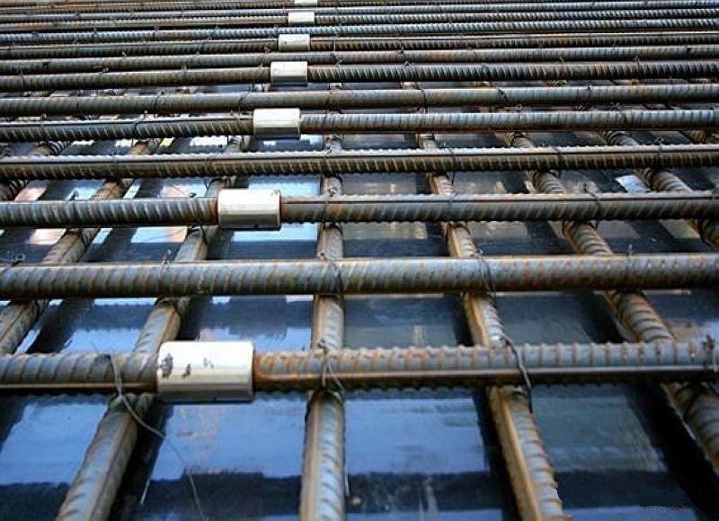 深州为什么建楼房时，要在钢筋上加一排小圆环？原来作用这么大